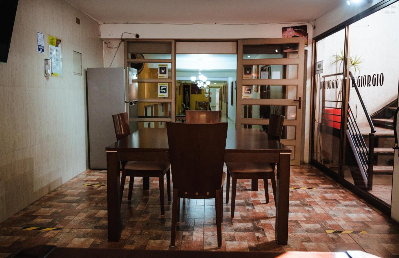 Acomodação com café da manhã  Di Giorgio *